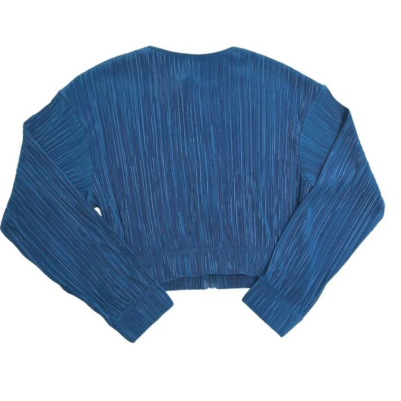 ALO Yoga Cropped Micro Plisse Jacket in Eclipse Blue - Picture 3 of 6